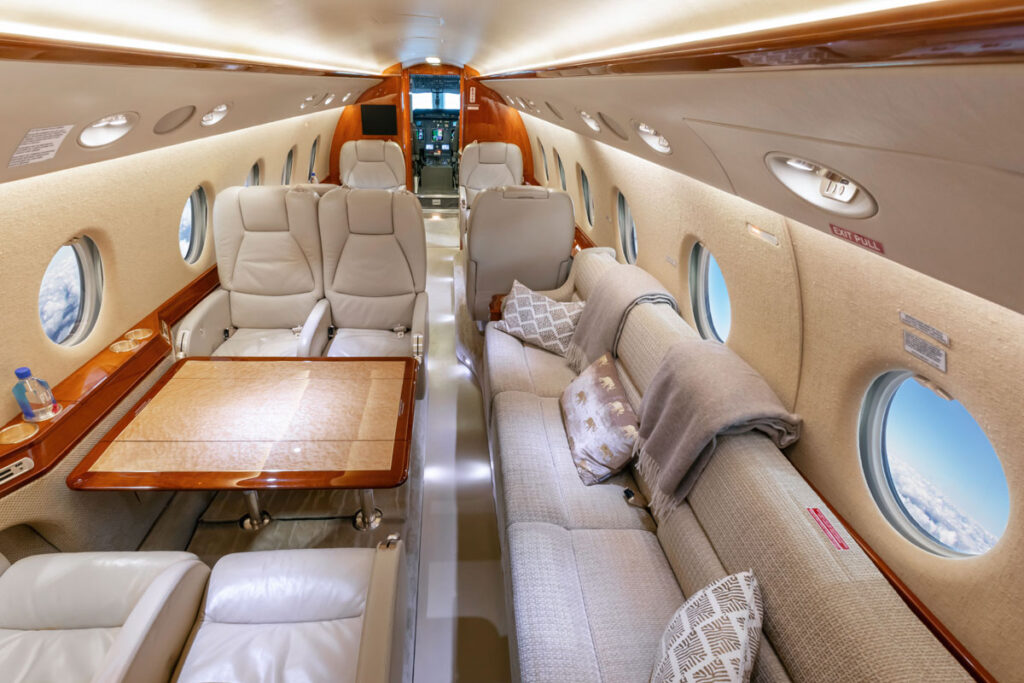 Gulfstream-G200-FISO_Cabin_