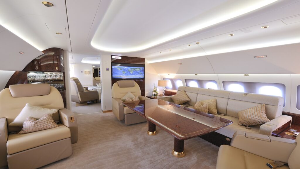 airbus-a320-corporate-jet-cs-tfy4-1