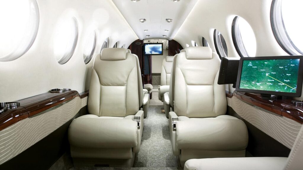 beechcraft-king-air-300-350-2